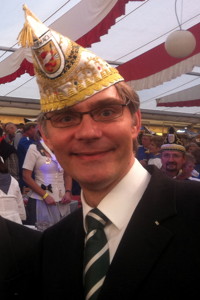 Düsseldorfer Karnevalsgesellschaft e.V. Weissfräcke - 1. Vorsitzender Dr. Christoph Klose Düsseldorfer Karnevalsgesellschaft e.V. Weissfräcke - 1. Vorsitzender Dr. Christoph Klose